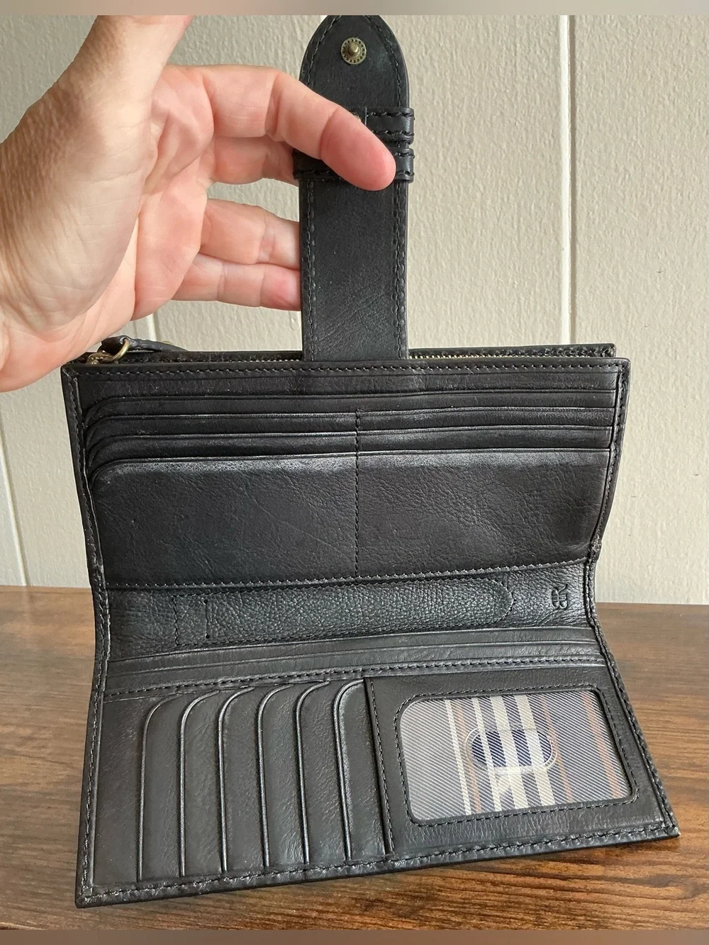 A Very Rare Vintage Black Leather Banana Republic Long Snap Wallet